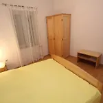 Apartament And Vjera *