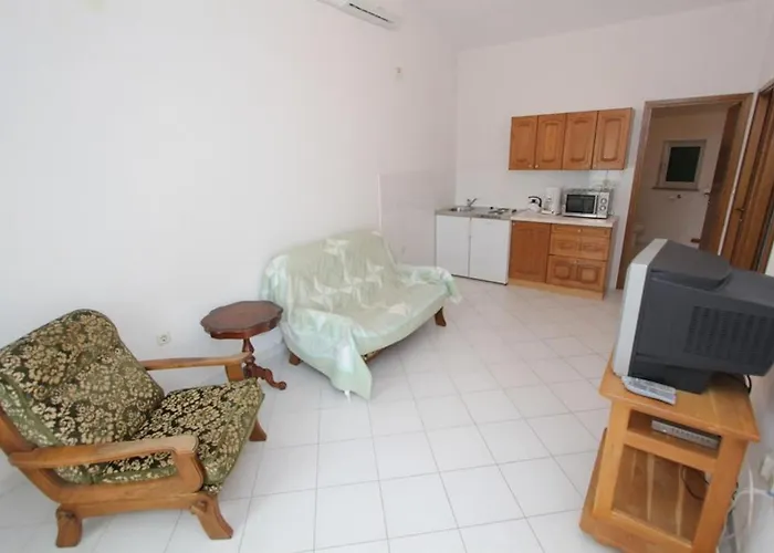 Apartman And Vjera