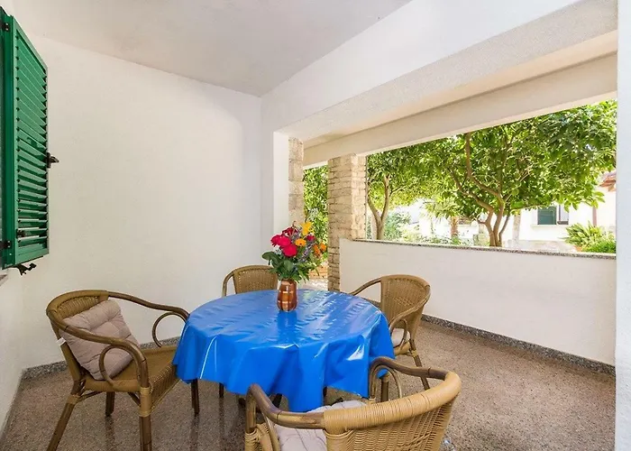 And Vjera Apartman *