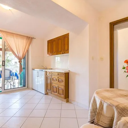 And Vjera Appartement